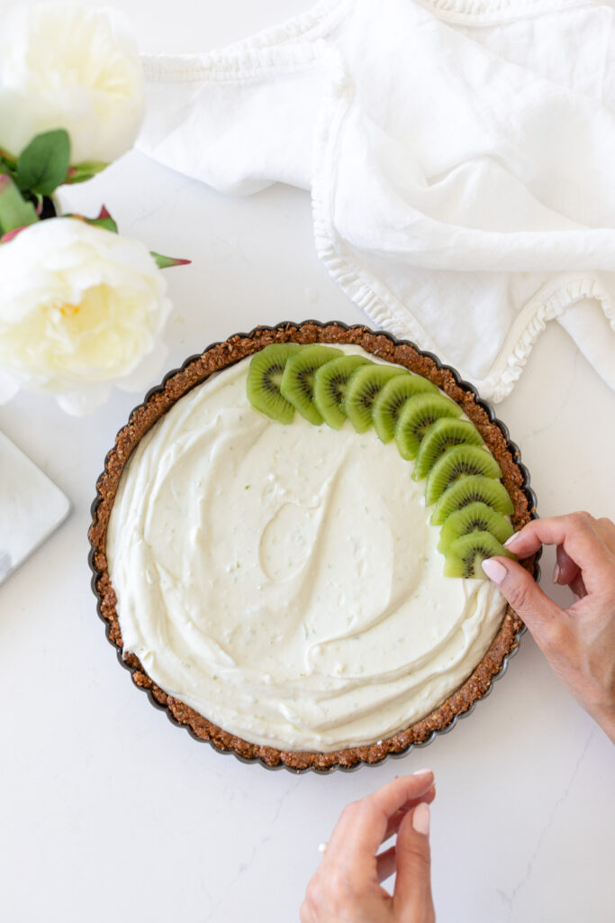 DIY KIWI YOGURT TART WITH JUST 6 INGREDIENTS